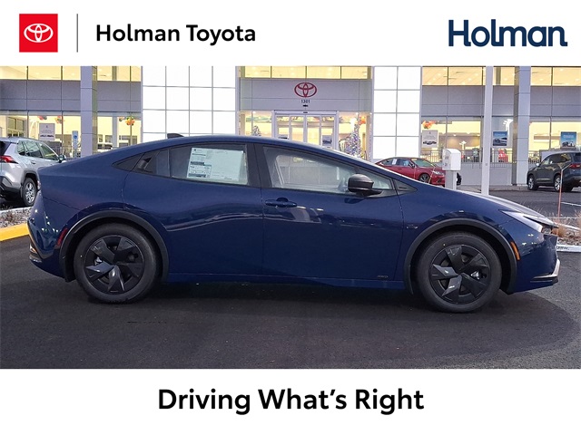 2026 Toyota Prius LE's photo