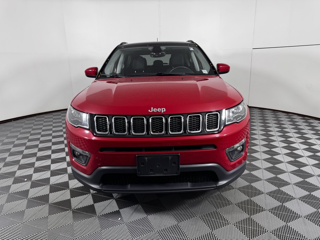 2018 Jeep Compass Latitude photo 2