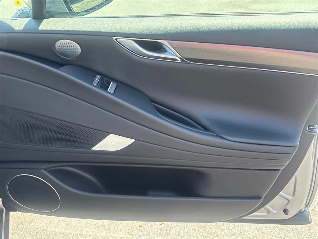 2025 Genesis G80 2.5T Sport Prestige photo 18