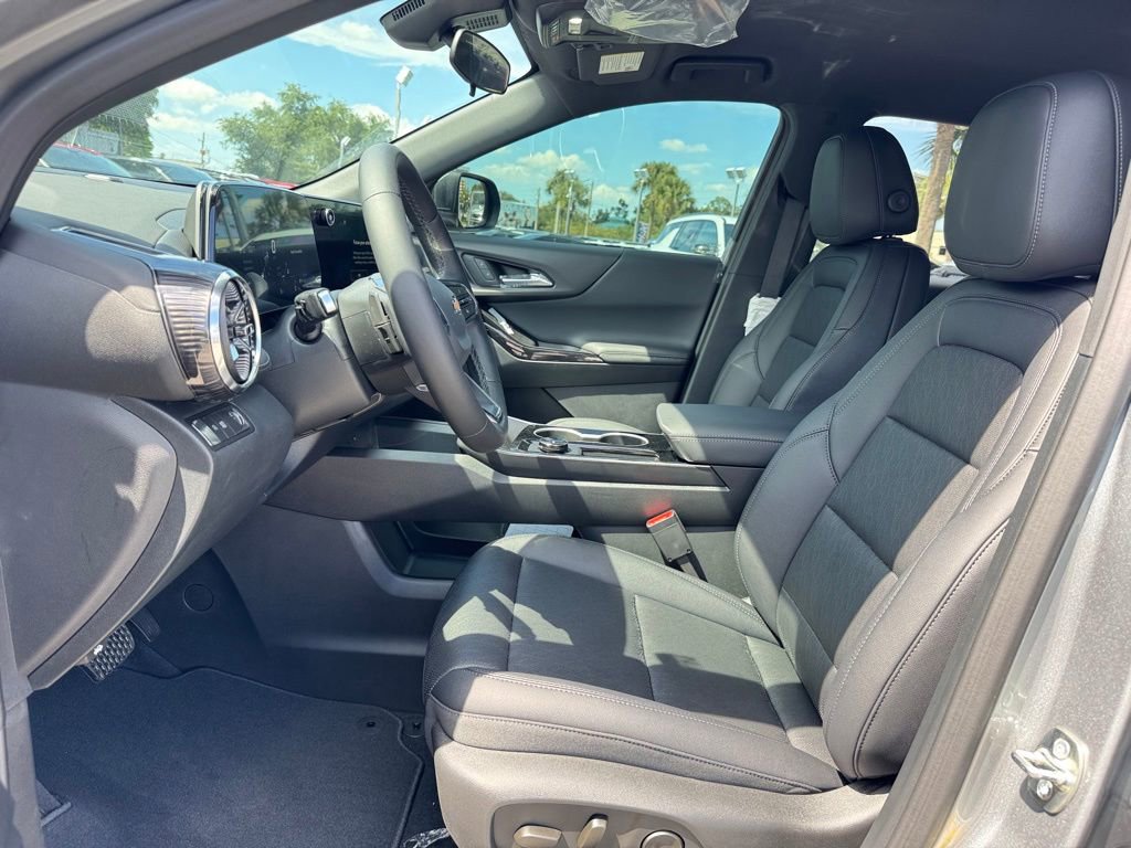 2026 Chevrolet Equinox LT photo 11
