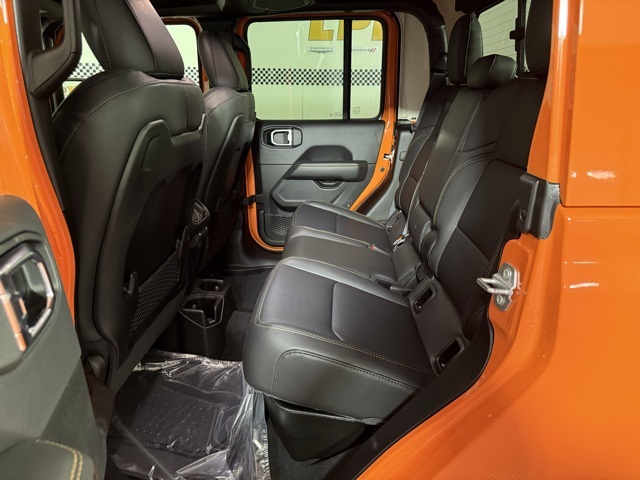 2025 Jeep Gladiator Sport photo 15