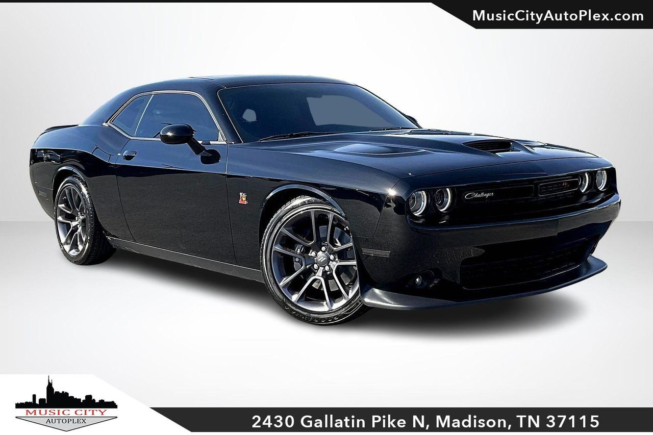 2023 Dodge Challenger R/T's photo