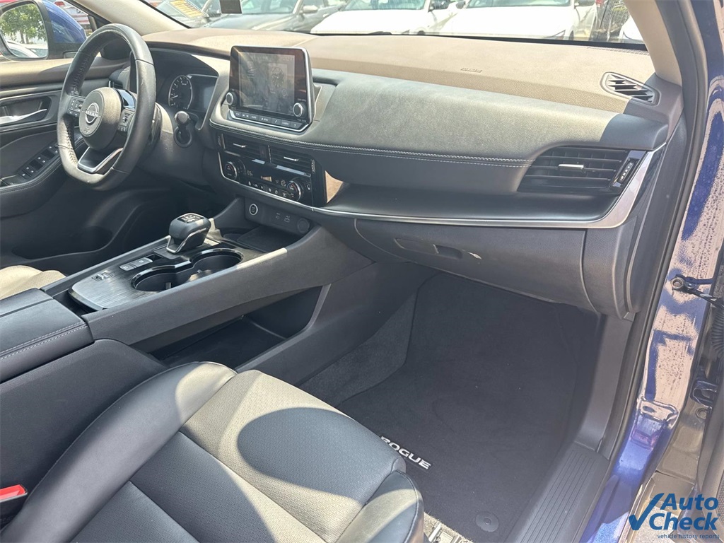 2023 Nissan Rogue SV photo 7
