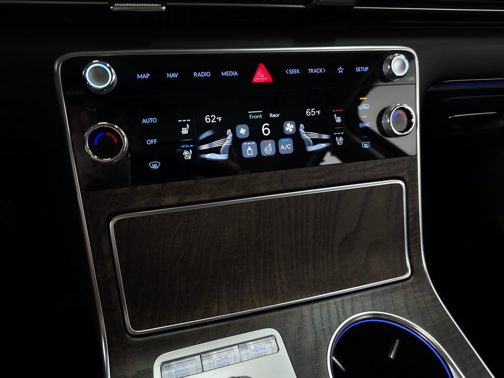 2025 Genesis GV80 2.5T Prestige AWD photo 31