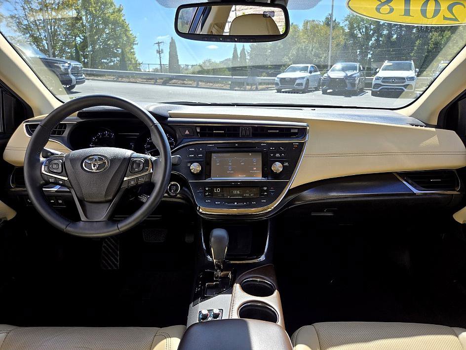 2018 Toyota Avalon Limited photo 12