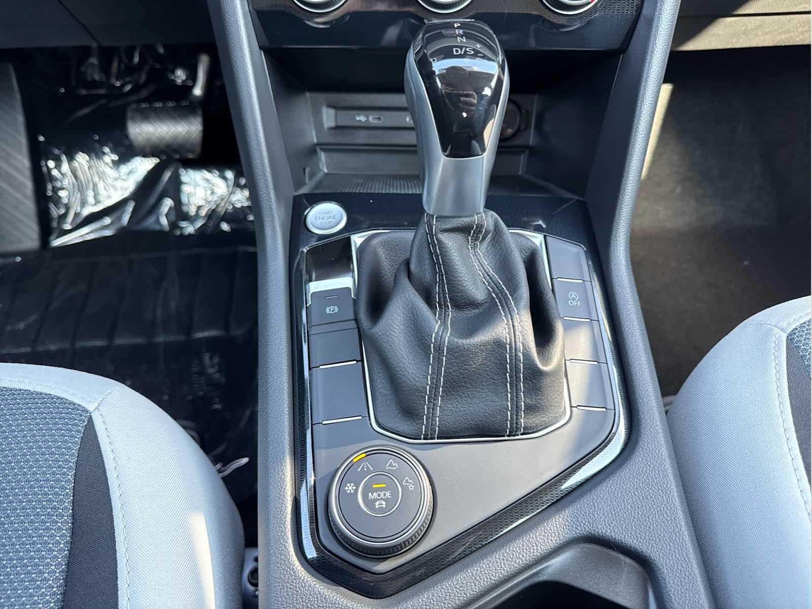 2025 Volkswagen Taos S photo 24