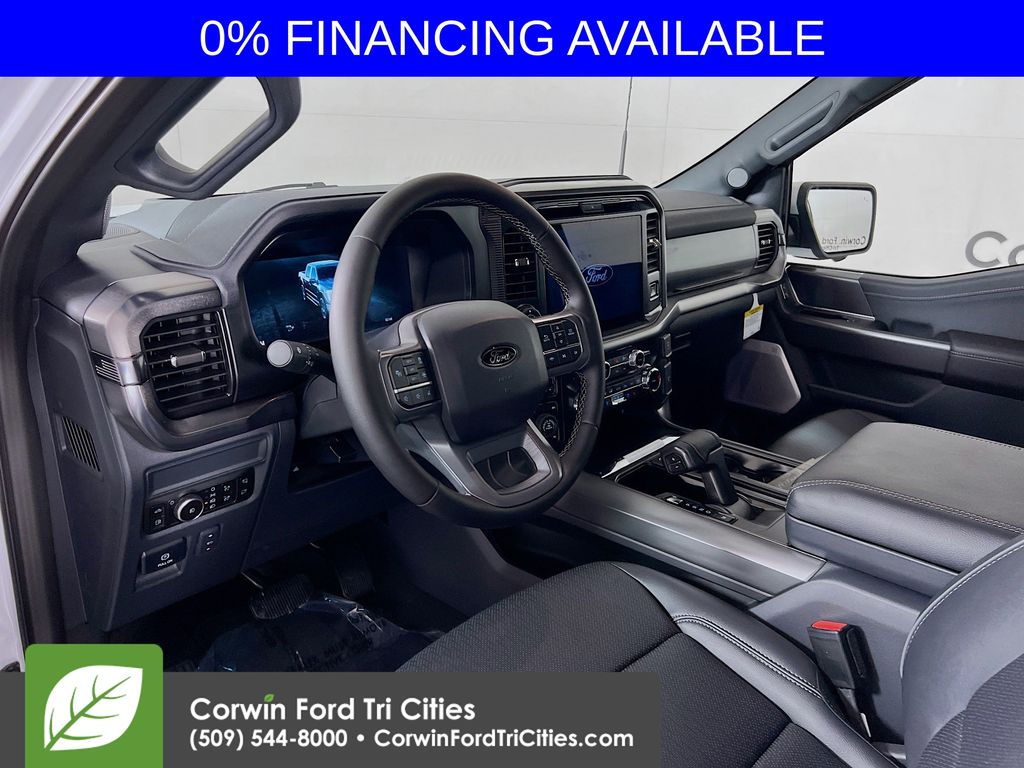 2025 Ford F-150 Lariat photo 3