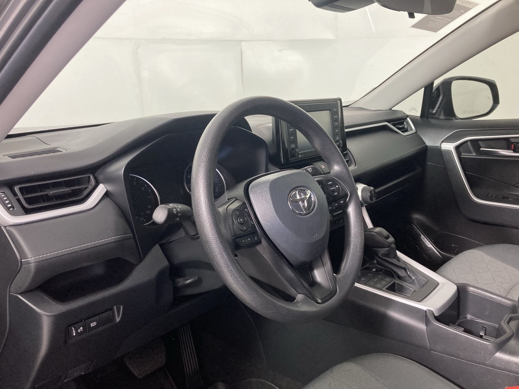 2022 Toyota RAV4 XLE photo 4