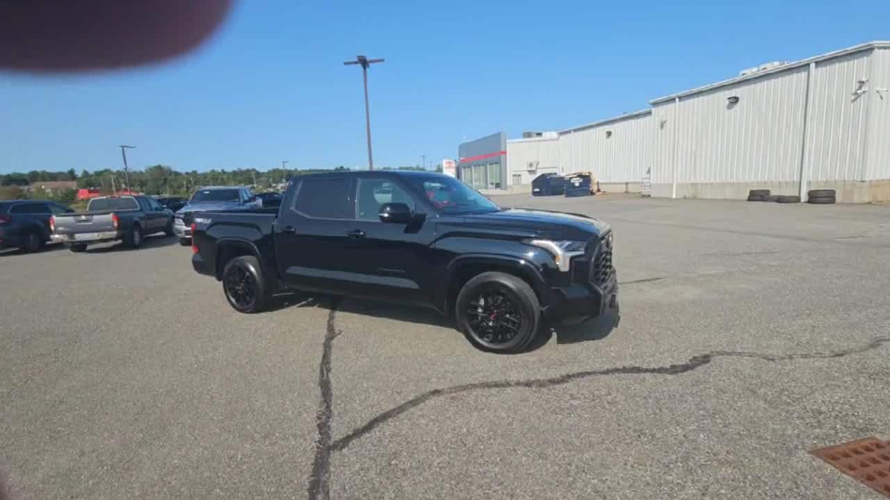 2022 Toyota Tundra SR5 photo 2