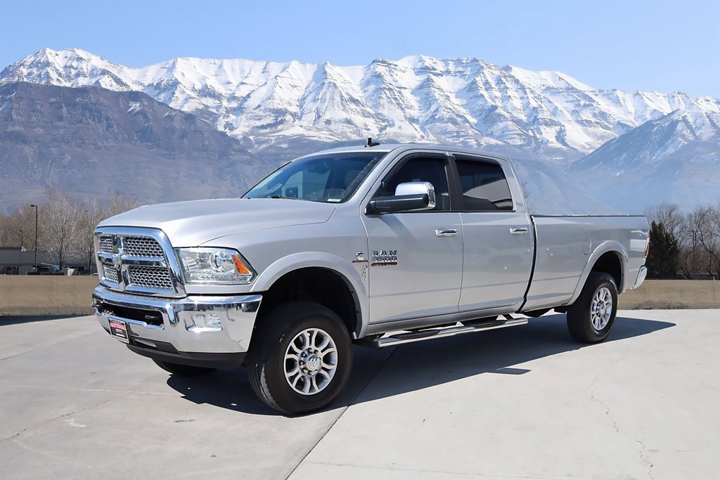 2014 Ram 3500 Laramie photo 2
