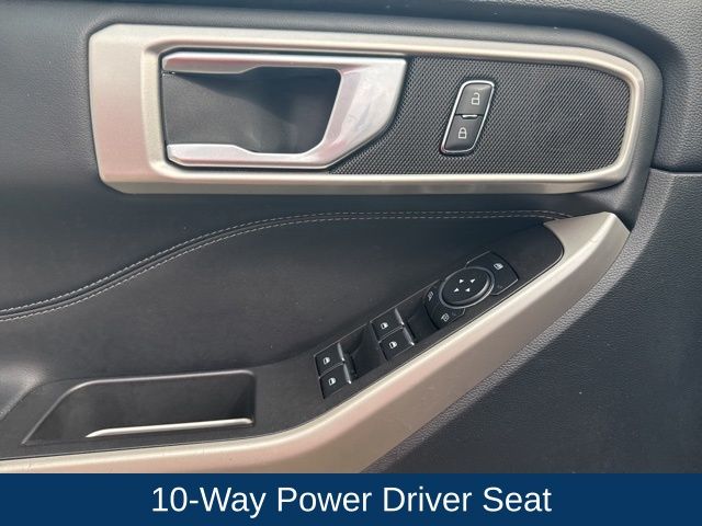 2023 Ford Explorer XLT photo 7
