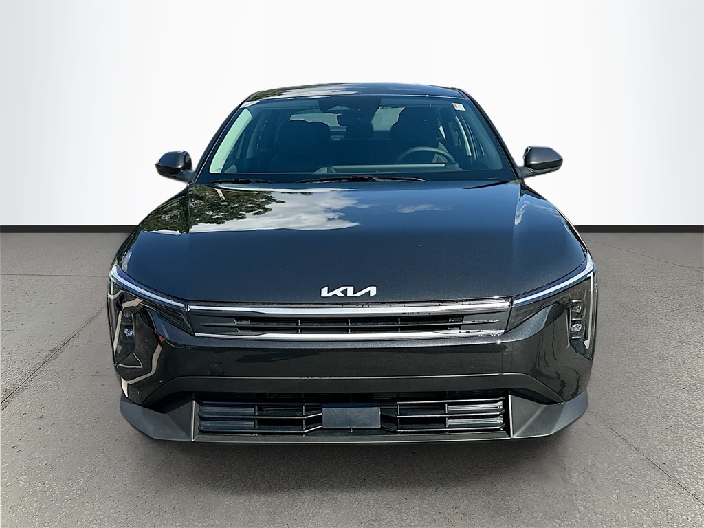 2025 Kia K4 LXS photo 2
