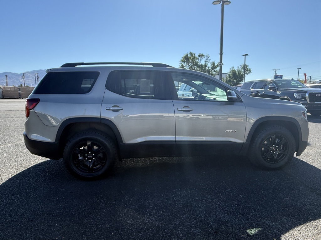 2023 Gmc Acadia AT4 photo 4
