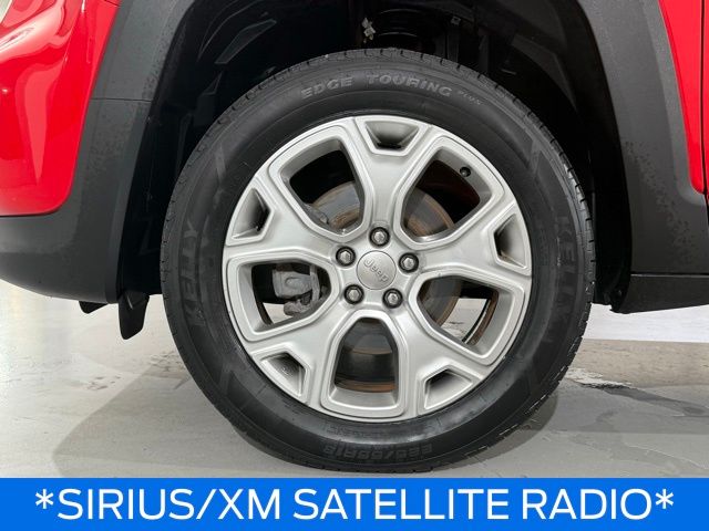 2019 Jeep Renegade Limited photo 13
