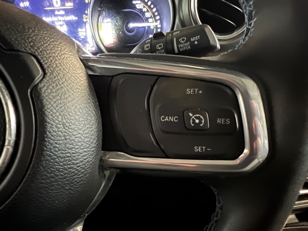 2023 Jeep Wrangler Rubicon 4xe photo 10