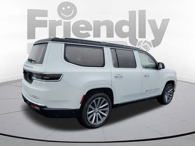 2023 Jeep Grand Wagoneer II photo 4