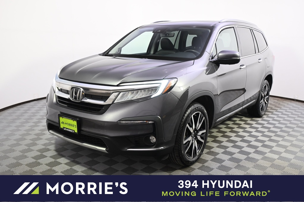 2019 Honda Pilot Elite's photo