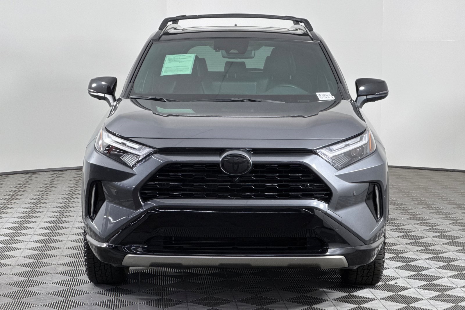 2024 Toyota RAV4 Hybrid XSE photo 9