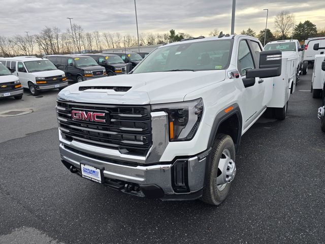 2025 Gmc Sierra 3500 HD Pro photo 3