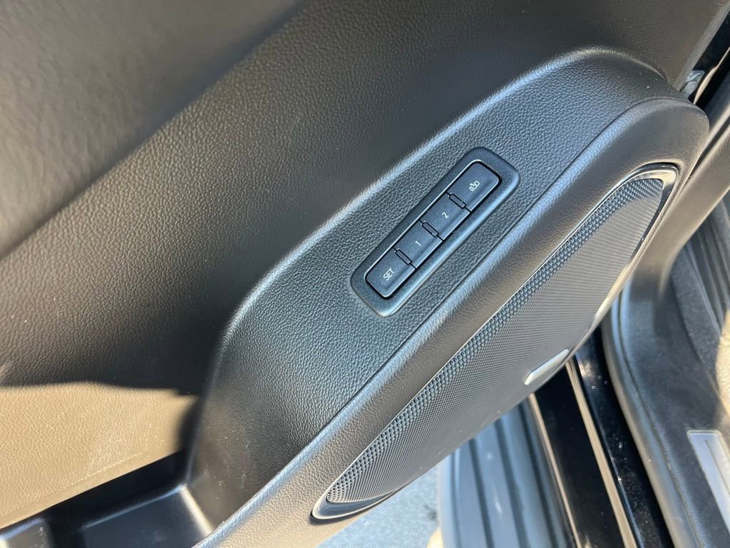 2020 Chevrolet Tahoe LT photo 15