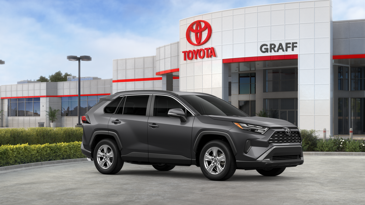 2025 Toyota RAV4 XLE photo 7