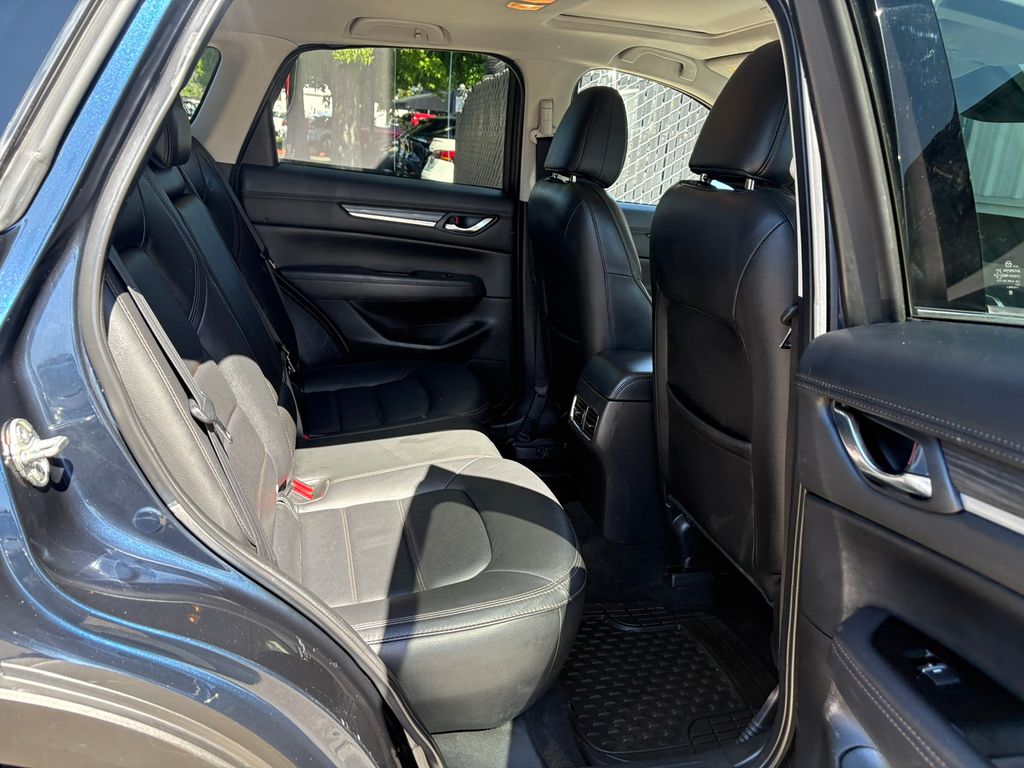 2022 Mazda CX-5 2.5 S Premium photo 27