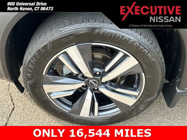 2022 Nissan Rogue SL photo 4