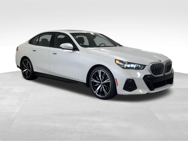 2025 Bmw 530i photo 2