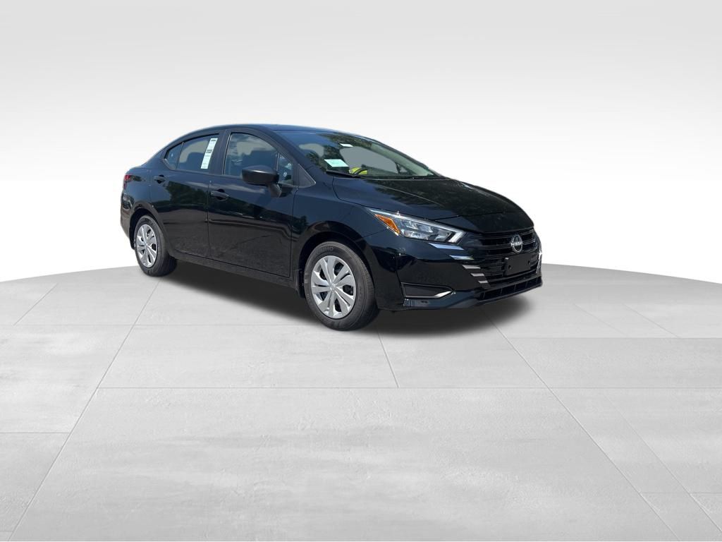 2025 Nissan Versa S photo 4