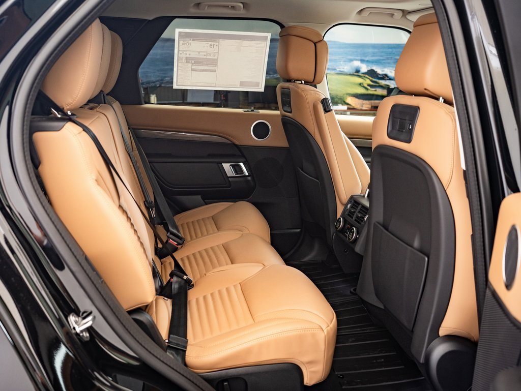 2025 Land Rover Discovery Metropolitan Edition photo 27