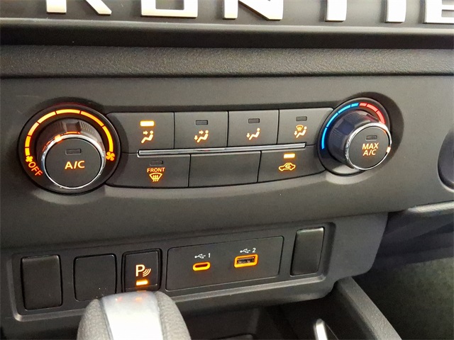 2025 Nissan Frontier SV photo 16