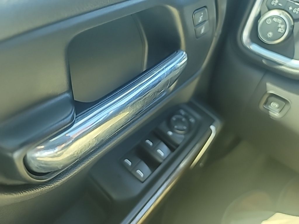 2020 Chevrolet Silverado 1500 RST photo 20