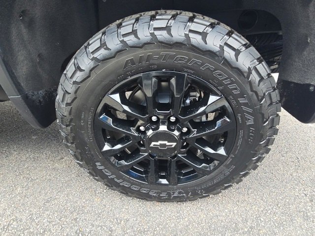 2025 Chevrolet Silverado 2500HD LT photo 7