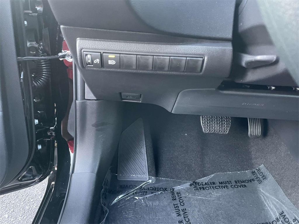 2025 Toyota Corolla LE photo 20