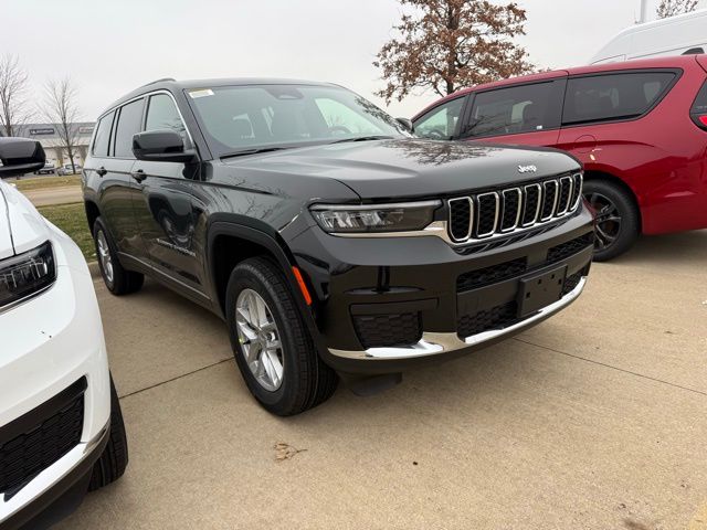 2025 Jeep Grand Cherokee L Laredo's photo