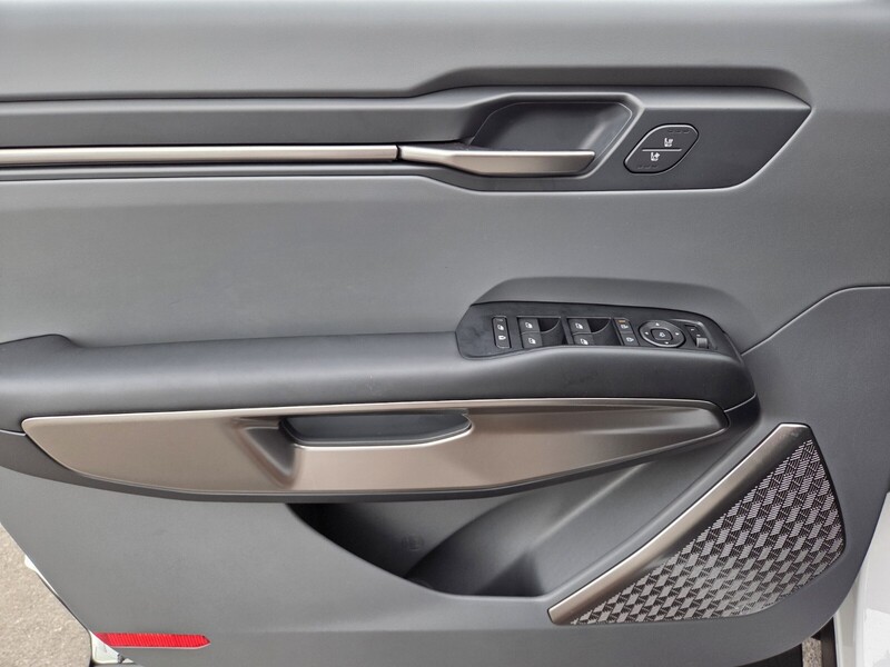 2026 Kia EV9 Light Long Range RWD photo 7