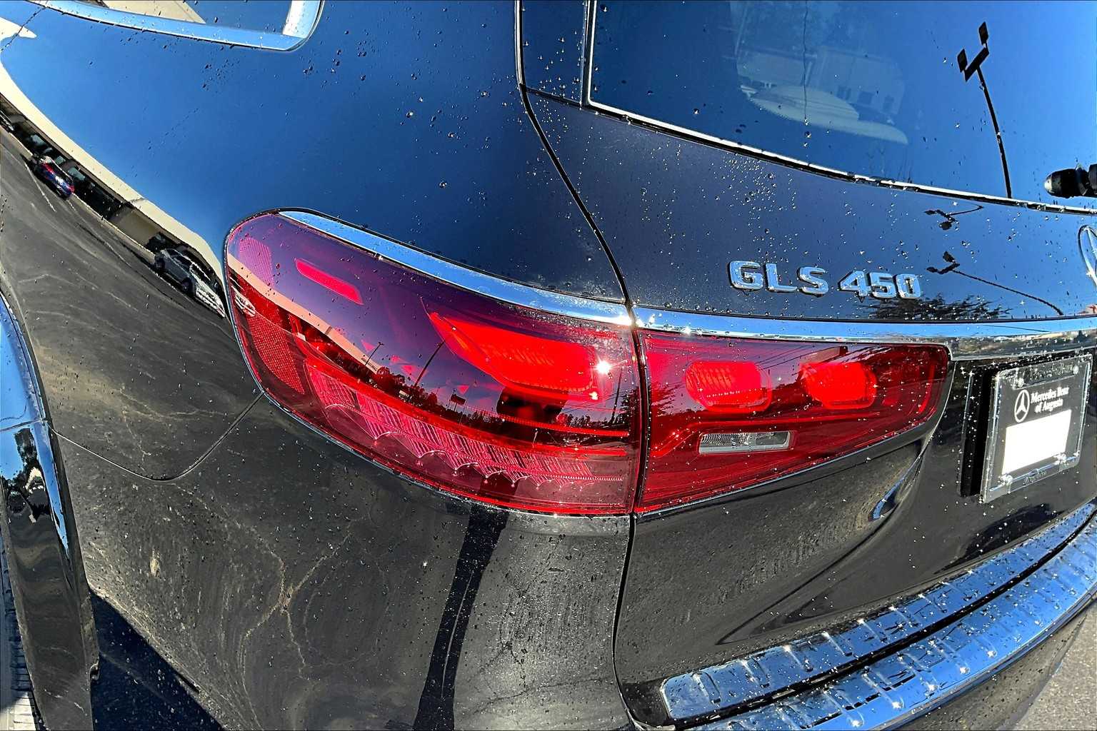 2025 Mercedes Benz GLS 450 4MATIC photo 13
