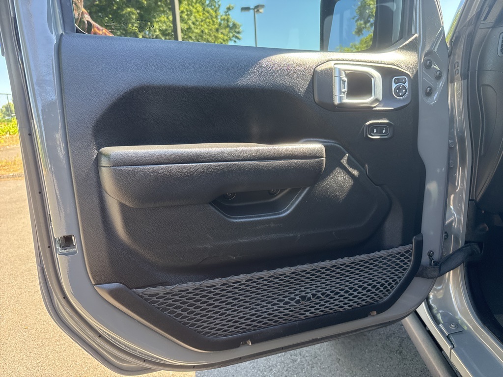2022 Jeep Wrangler Unlimited Rubicon photo 12