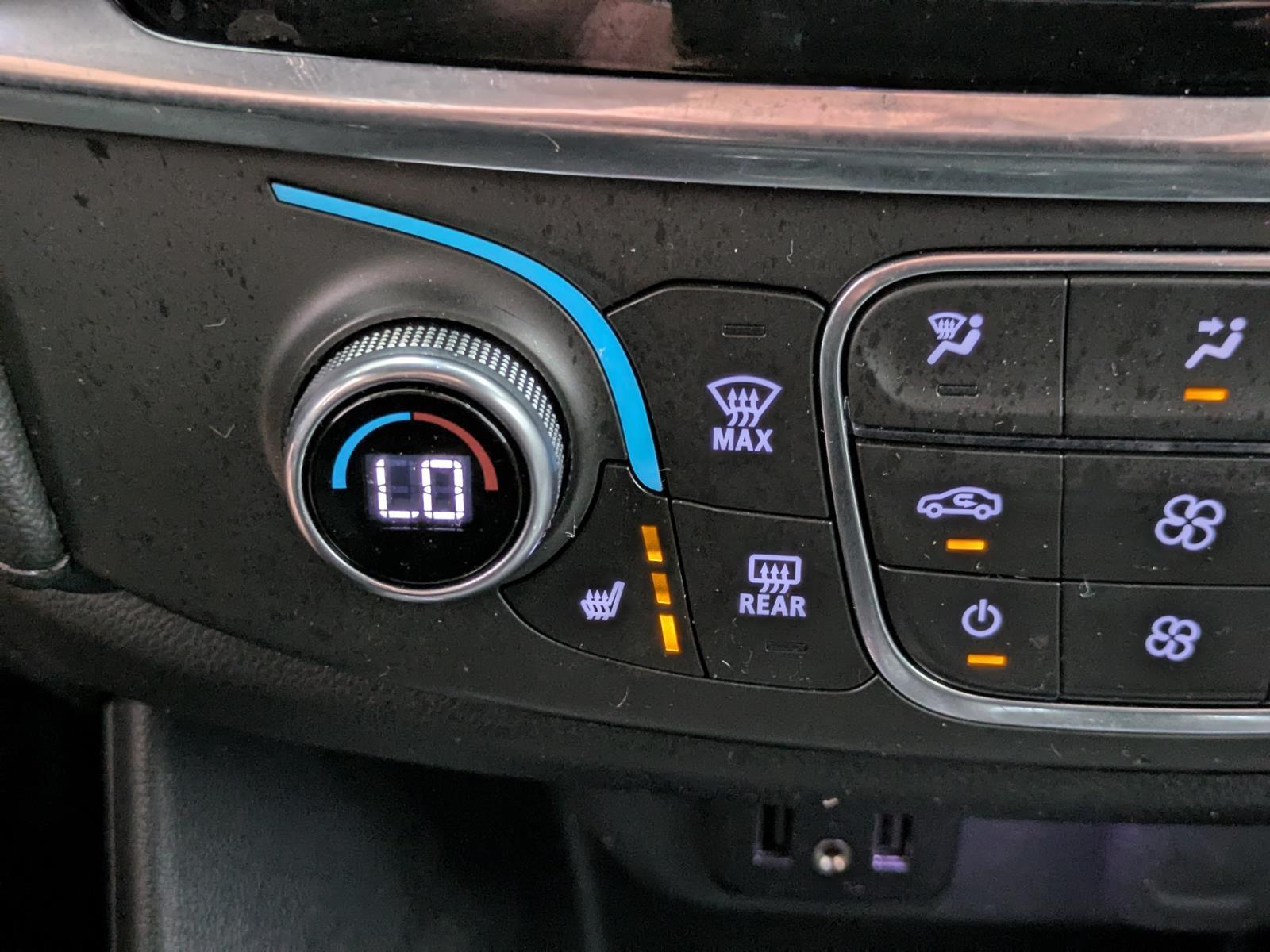 2023 Chevrolet Traverse Cloth photo 4
