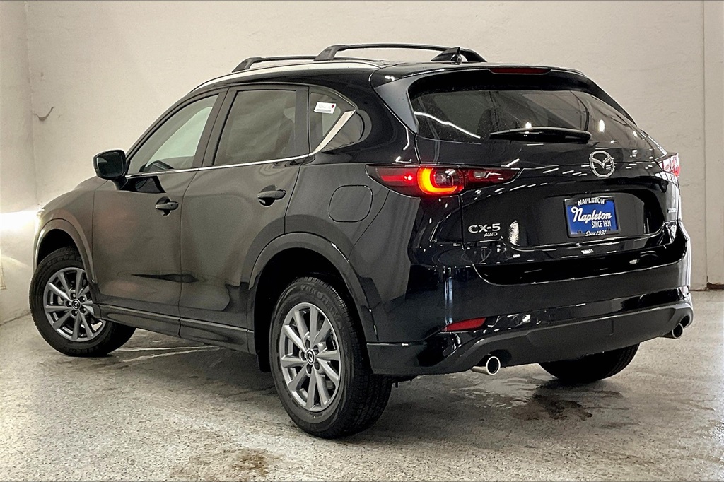 2025 Mazda CX-5 2.5 S Preferred photo 3