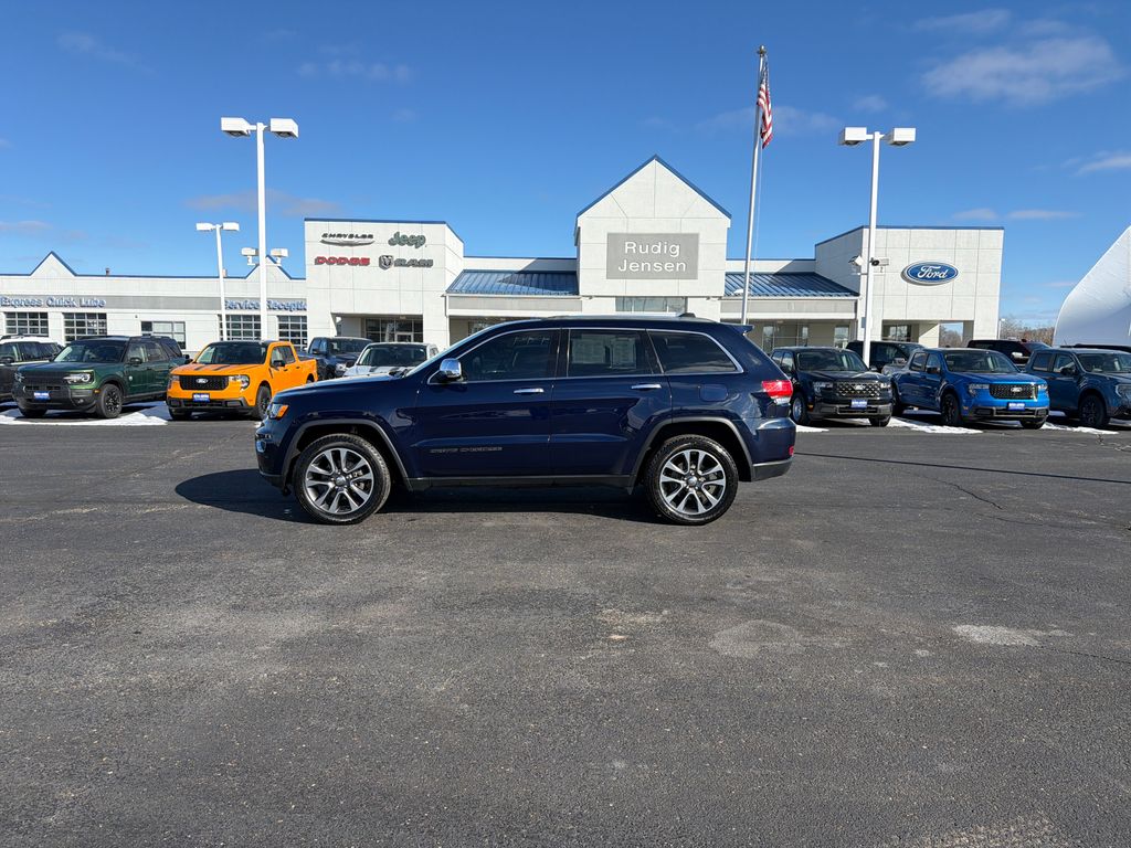 Used 2018 Jeep Grand Cherokee Limited with VIN 1C4RJFBG3JC269773 for sale in New Lisbon, WI