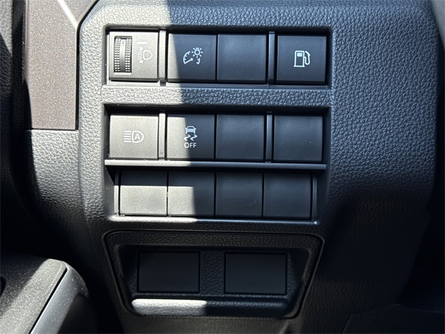 2025 Toyota 4Runner SR5 photo 16
