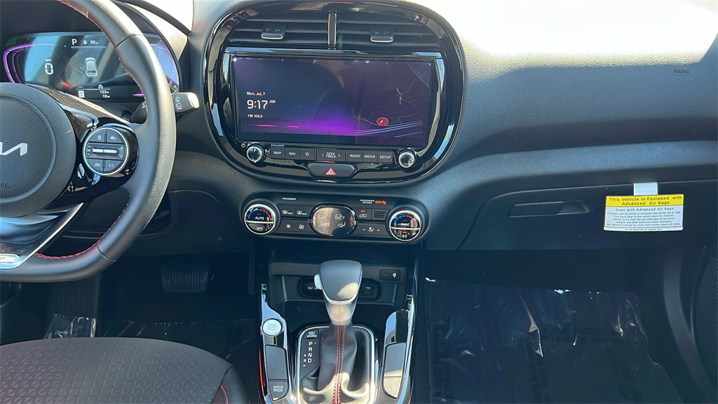 2025 Kia Soul GT-Line photo 12