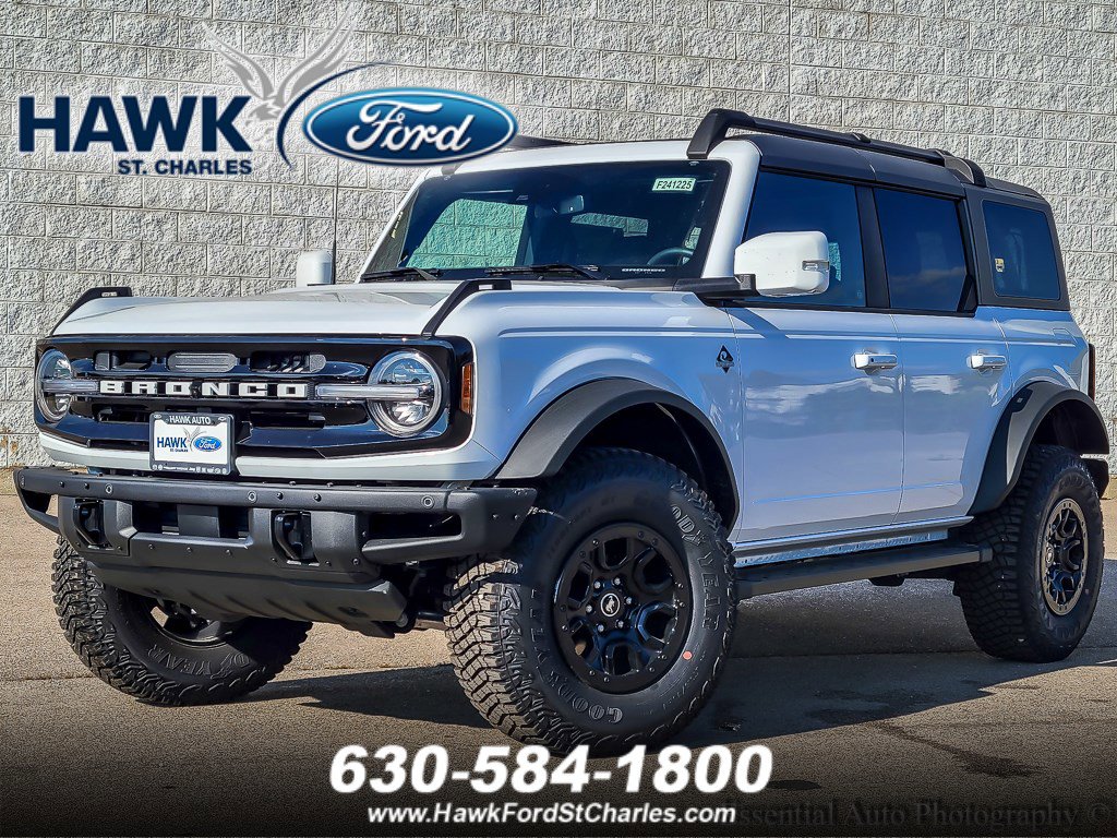 2024 Ford Bronco 4-Door Outer Banks's photo