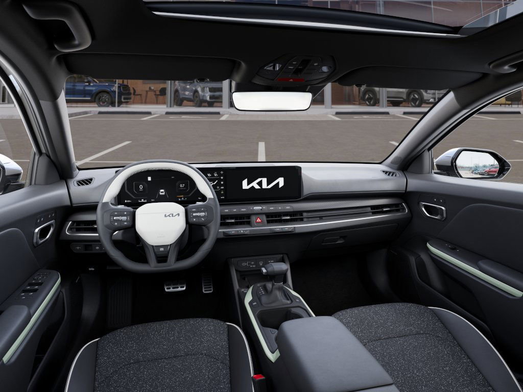 2025 Kia K4 GT-Line photo 14