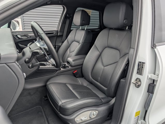 2021 Porsche Macan S photo 5
