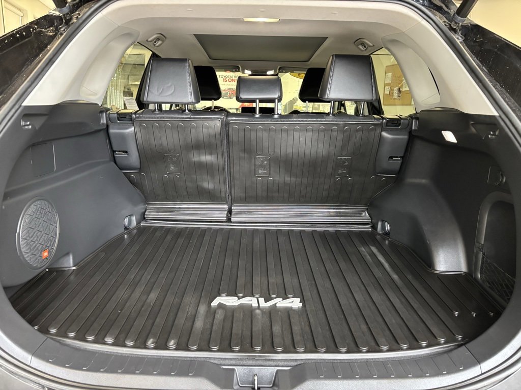 2023 Toyota RAV4 Hybrid Limited photo 22