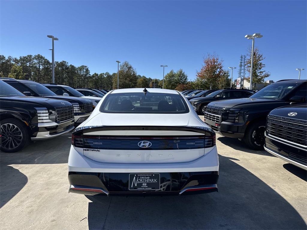 2026 Hyundai Sonata SEL Sport photo 4