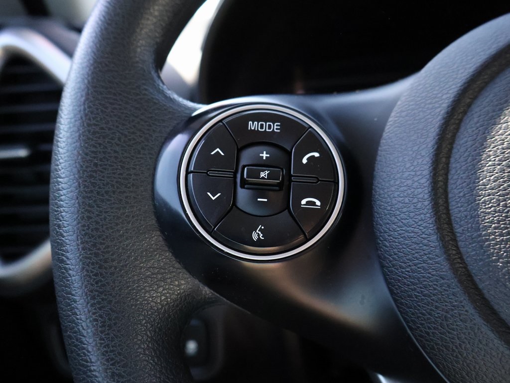 2022 Kia Soul LX photo 22