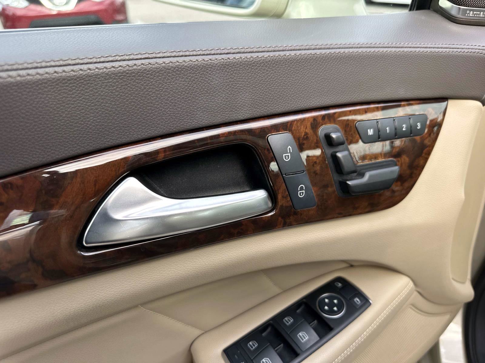 2012 Mercedes Benz CLS 550 photo 17